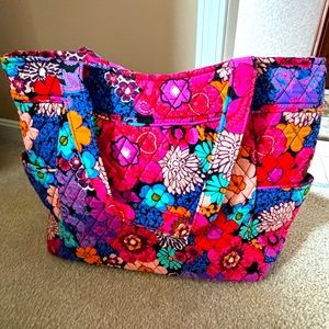 Vera Bradley tote